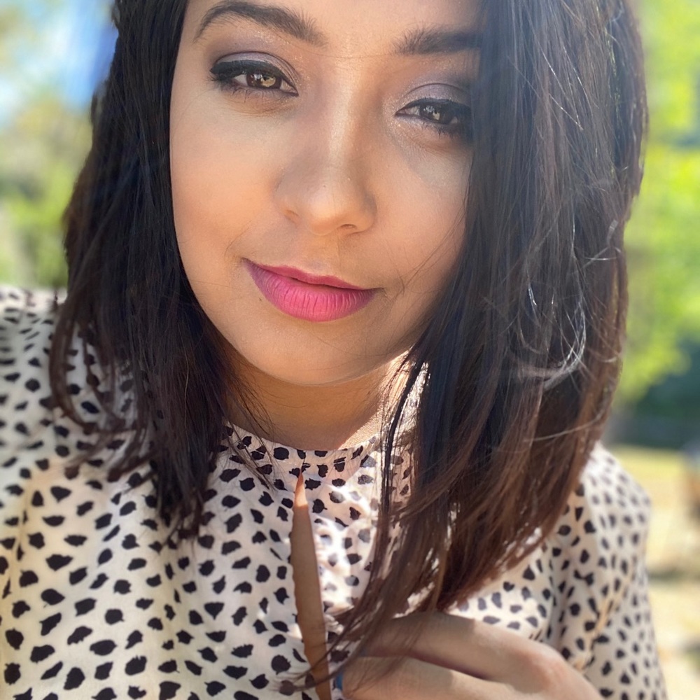 Meet your Posher, Charlotte